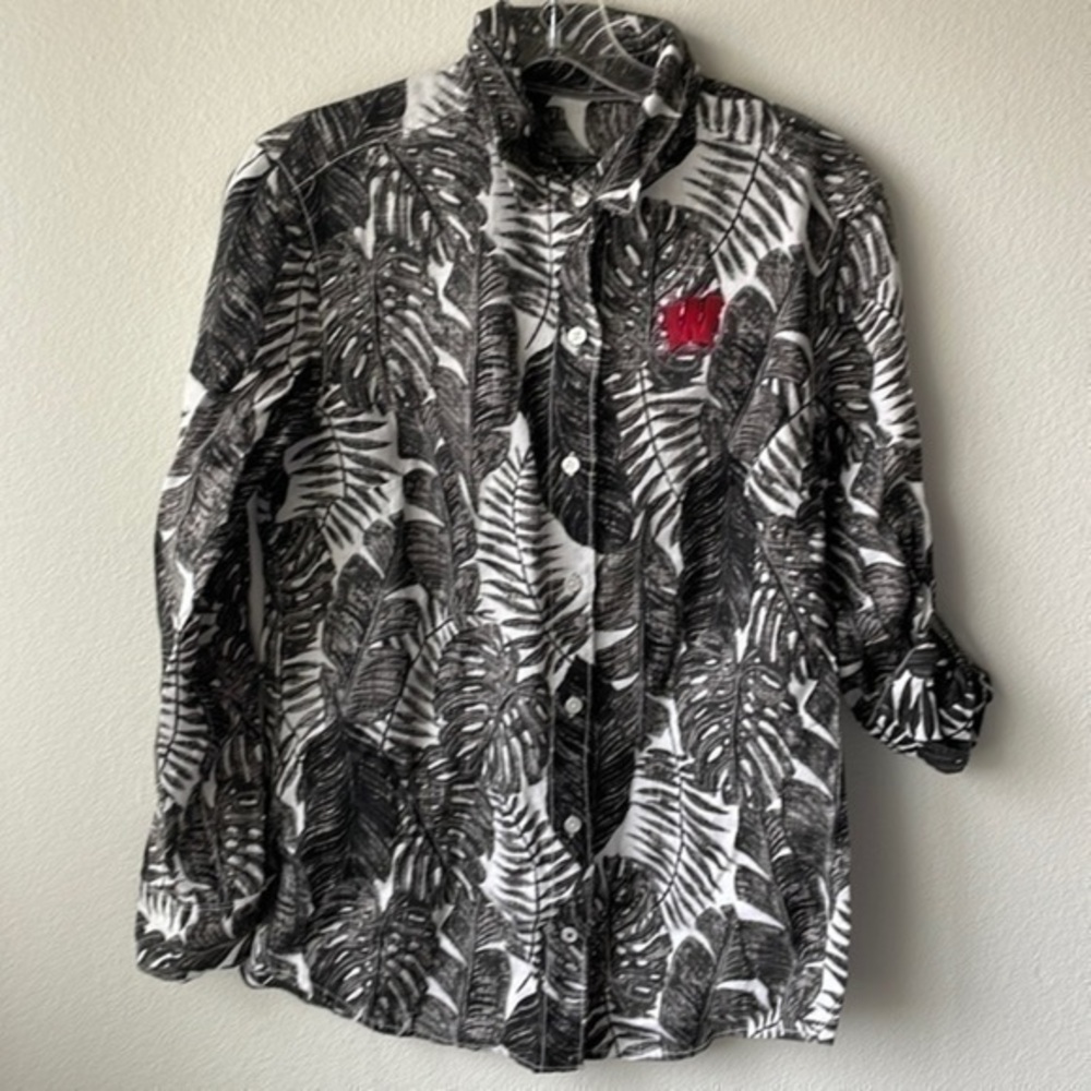 NWT Tommy Bahama Shirt Women's size Small Wisconsin University Hawaiian